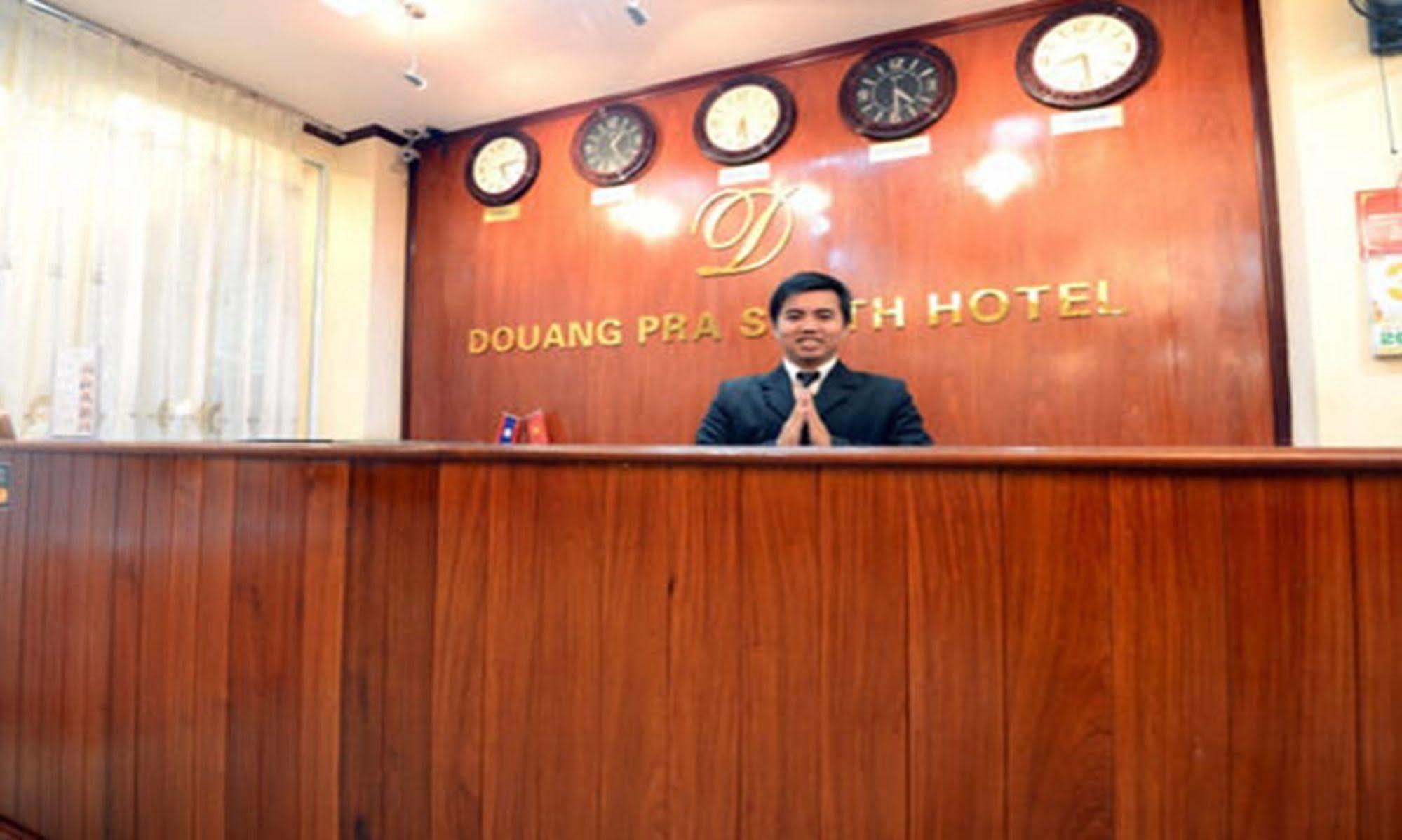 Douangpraseuth Hotel Wientian Zewnętrze zdjęcie
