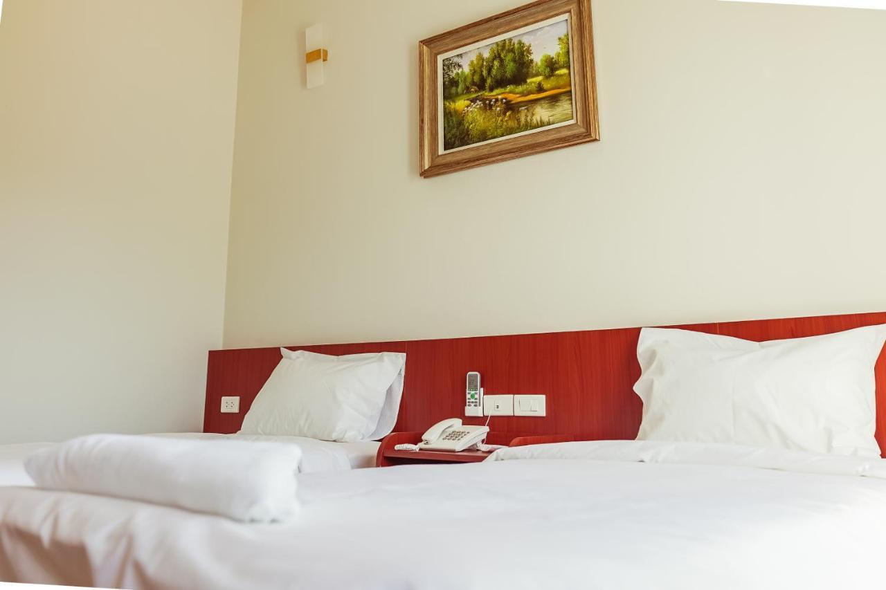 Douangpraseuth Hotel Wientian Zewnętrze zdjęcie