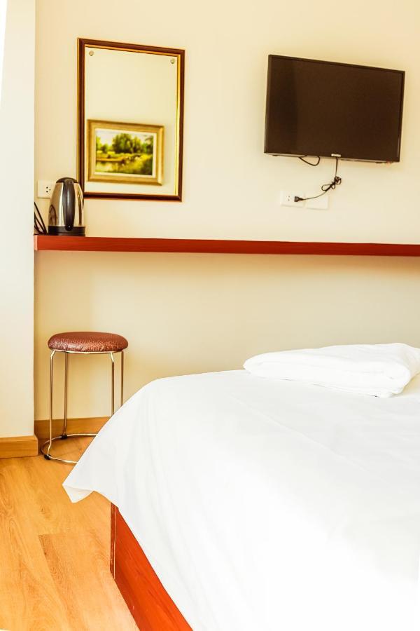 Douangpraseuth Hotel Wientian Zewnętrze zdjęcie