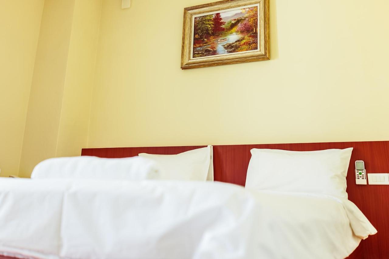 Douangpraseuth Hotel Wientian Zewnętrze zdjęcie