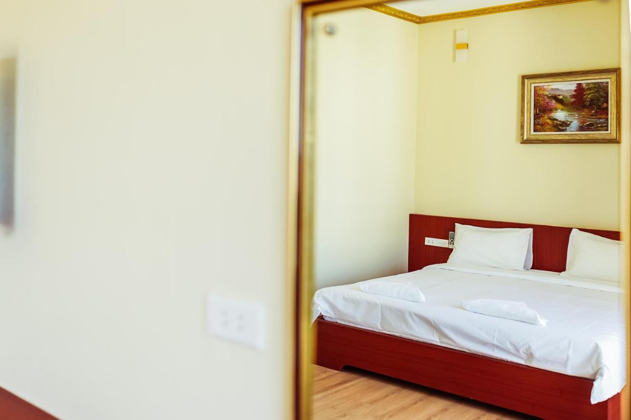 Douangpraseuth Hotel Wientian Zewnętrze zdjęcie