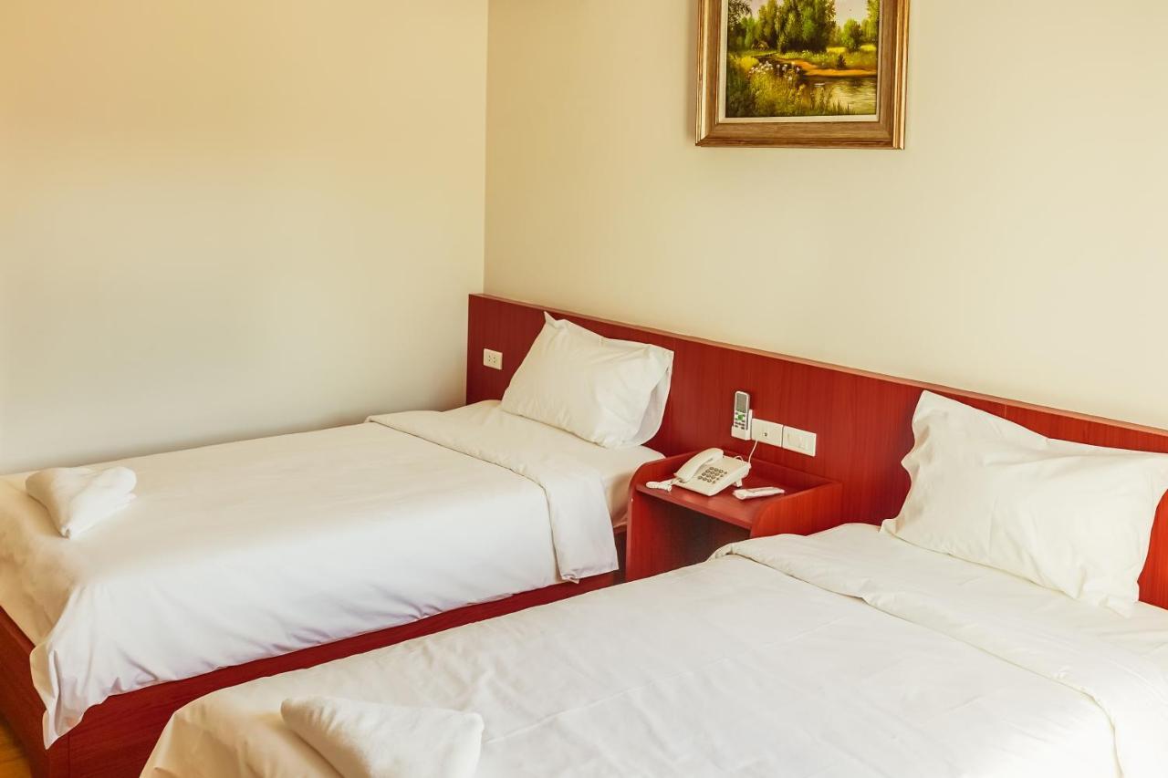 Douangpraseuth Hotel Wientian Zewnętrze zdjęcie