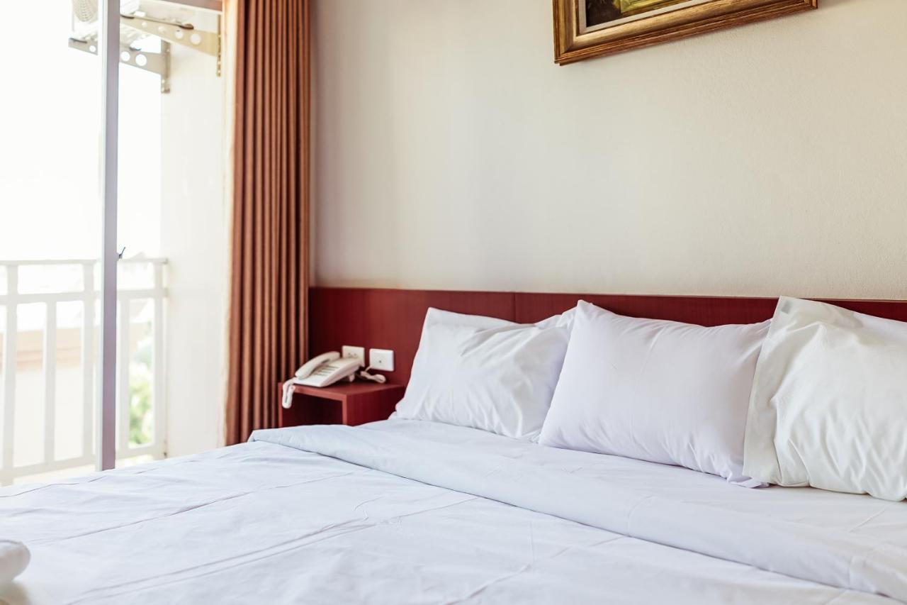 Douangpraseuth Hotel Wientian Zewnętrze zdjęcie